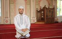 Мусульманин присоединился к межрелигиозной молитве за Украину