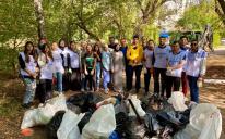 Мусульмани роблять Україну чистішою: волонтери ісламських центрів на Всесвітньому дні прибирання