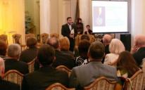 حكومة القرم واتحاد الأكاديميات العالمي يكرمان "الرائد" كأبرز مؤسسة ثقافية اجتماعية خيرية في أوكرانيا