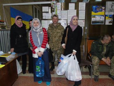“Female Arab Banderites” To The Rescue: Supplies For ATO Warriors