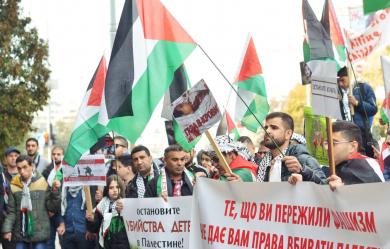 "الرائد" يشارك في مظاهرة دعم الأقصى وصمود الشعب الفلسطيني