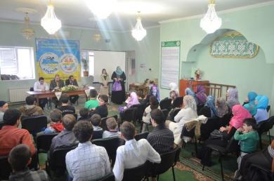  young Muslims from Donbass telling about miracles of the Koran