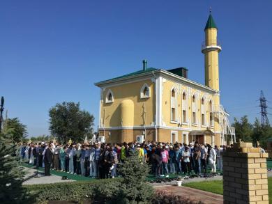 Ід аль-Фітр в ісламських культурних центрах «Альраід» (ФОТО)