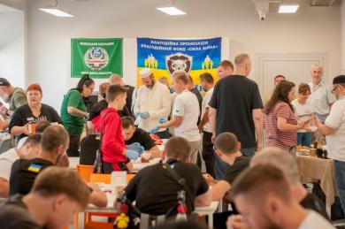 Ісламський культурний центр Дніпра провів добродійну акцію в Superhumans Center