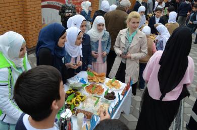 До Рамадану готові: гімназисти «Нашого майбутнього» вже зібрали кошти на садаку