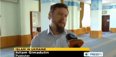 Ukrainian Muslims popularizing Islamic teachings