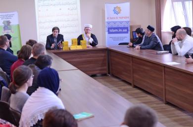 Старинные украинские тексты в арабской графике и теологическое наследие: репрезентация книги «Ислам в Украине»