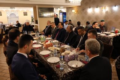 Урочистий іфтар в ІКЦ Києва зібрав дипломатів, громадських діячів, науковців і представників влади