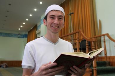 سليمان ولييف أول مسلم أوكراني يحصل على إجازة في القرآن منذ 100 عام