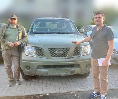 The Council of Ukrainian Muslims handed over a car to the Crimean Tatar battalion