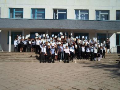  Crimean Tatar Schoolchildren Will Enter The New School Year With New Windows Installed In Their Classroom