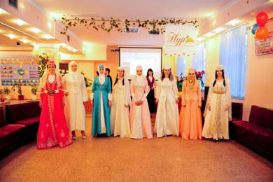 Traditional Crimean Tatar girls’ party “Hna geje” in the Islamic Cultural Center of Simferopol