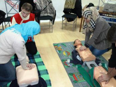 Червоний хрест і півмісяць: мусульманки Харкова навчалися надавати першу допомогу