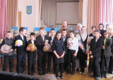 Visitors from the Islamic Cultural Center met at boarding schools in the city of Kiev