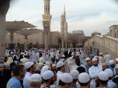 Ukrainian Muslims in Medina: preparing to Hajj and helping others