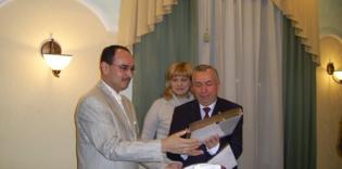 Donetsk Mayor Awarded "Al-Amal" Organization for Active Participation of the Development of Ukrainian Society in the Region
