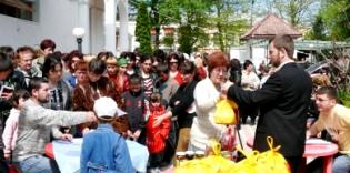 «Альраид» раздает более 8 тонн помощи 800 сиротам