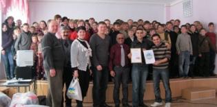Activists of "Druzhba" visit Orphanages