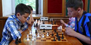 Youth is encouraged to contest only in the good: the Public Organization “Emel” arranges an open republican chess tournament in Crimea
