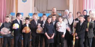 Visitors from the Islamic Cultural Center met at boarding schools in the city of Kiev