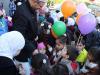 سعيد إسماعيلوف مفتي الإدارة الدينية لمسلمي أوكرانيا "أمة" يوزع هدايا العيد على أطفال المسلمين في العاصمة كييف