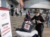 В Киеве мусульмане раздавали бесплатные многоразовые маски