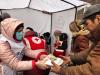 Запорожские мусульмане кормили бездомных вместе с Красным Крестом