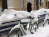 فيديو .. الثلوج تغرق البلاد وتشكل حركة السير والمواصلات فيها